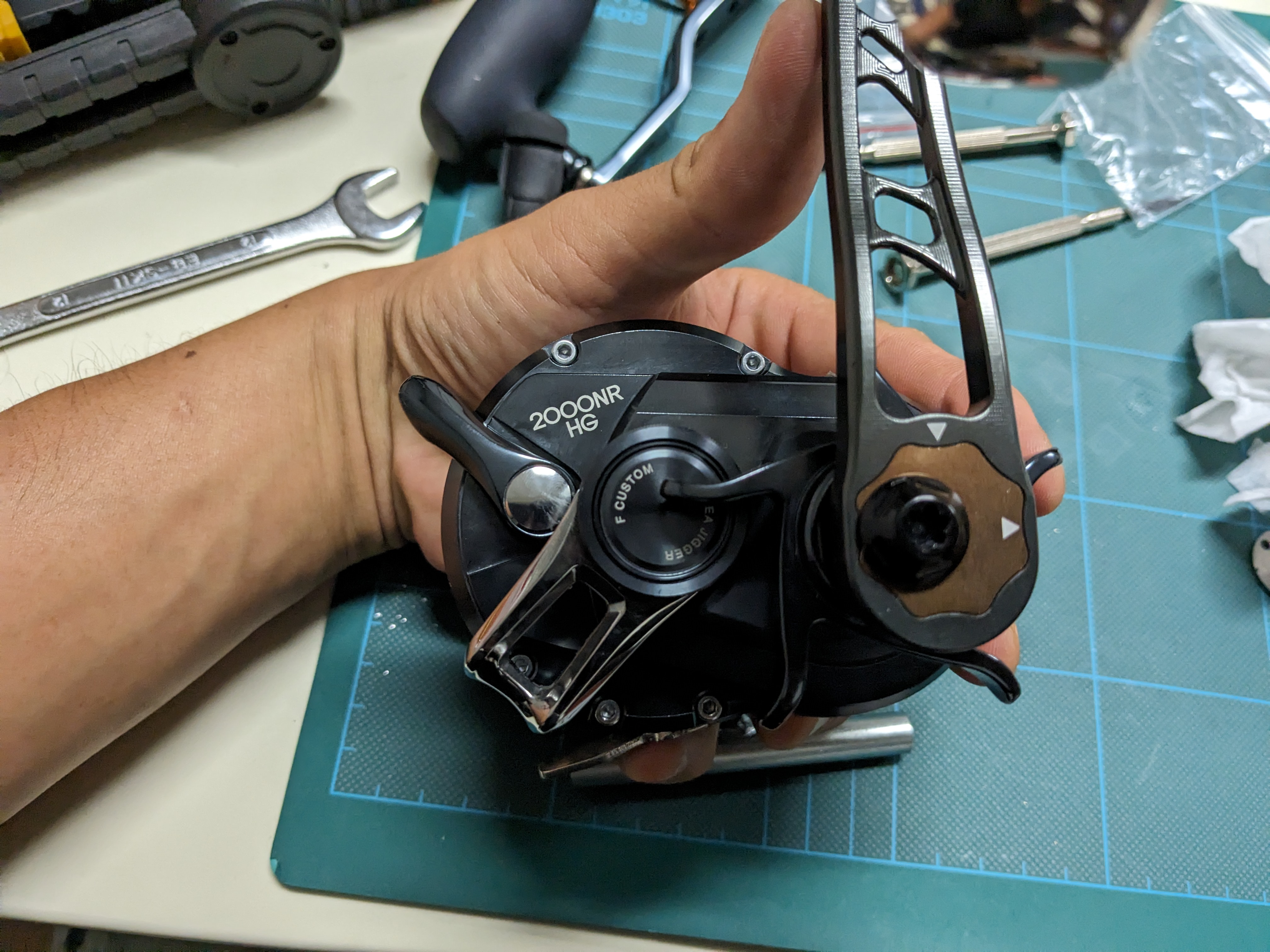 オシアジガーハンドル交換　クラッチポイント調整