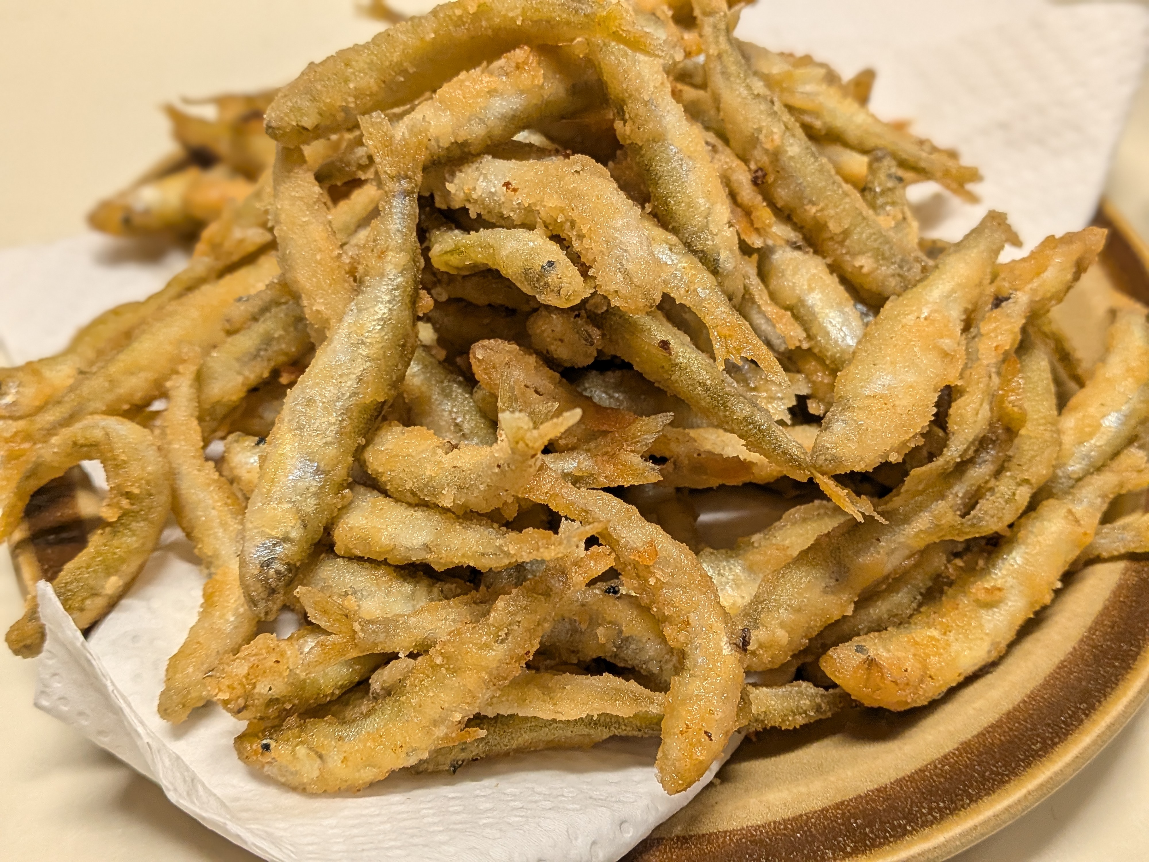 250913　芦ノ湖ワカサギ　料理　ワカサギのから揚げ