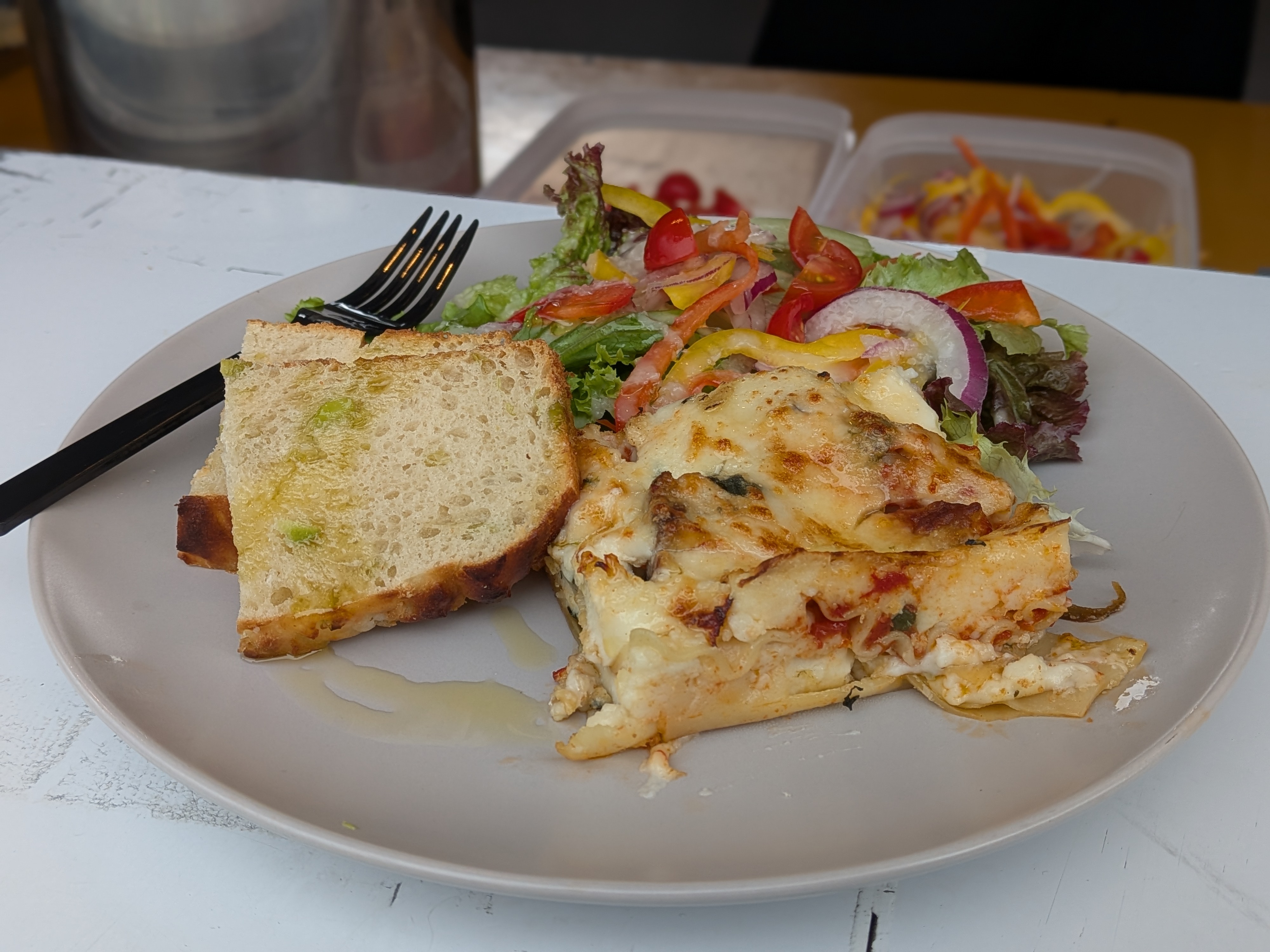 251005 本栖湖レイクトラウト大会 レイクトラウト料理のラザーニャ