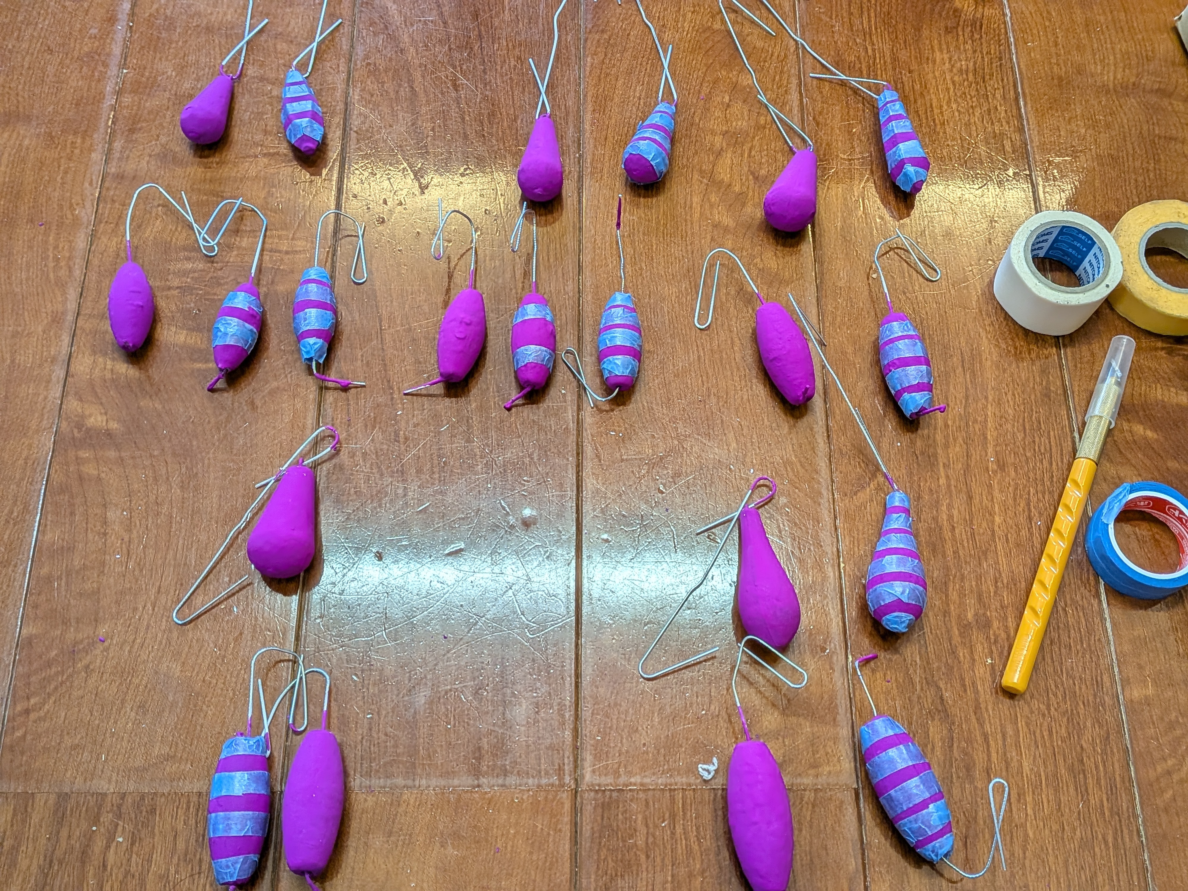 サーベルカブラオモリ塗装 夜光を塗るものにマスキングする