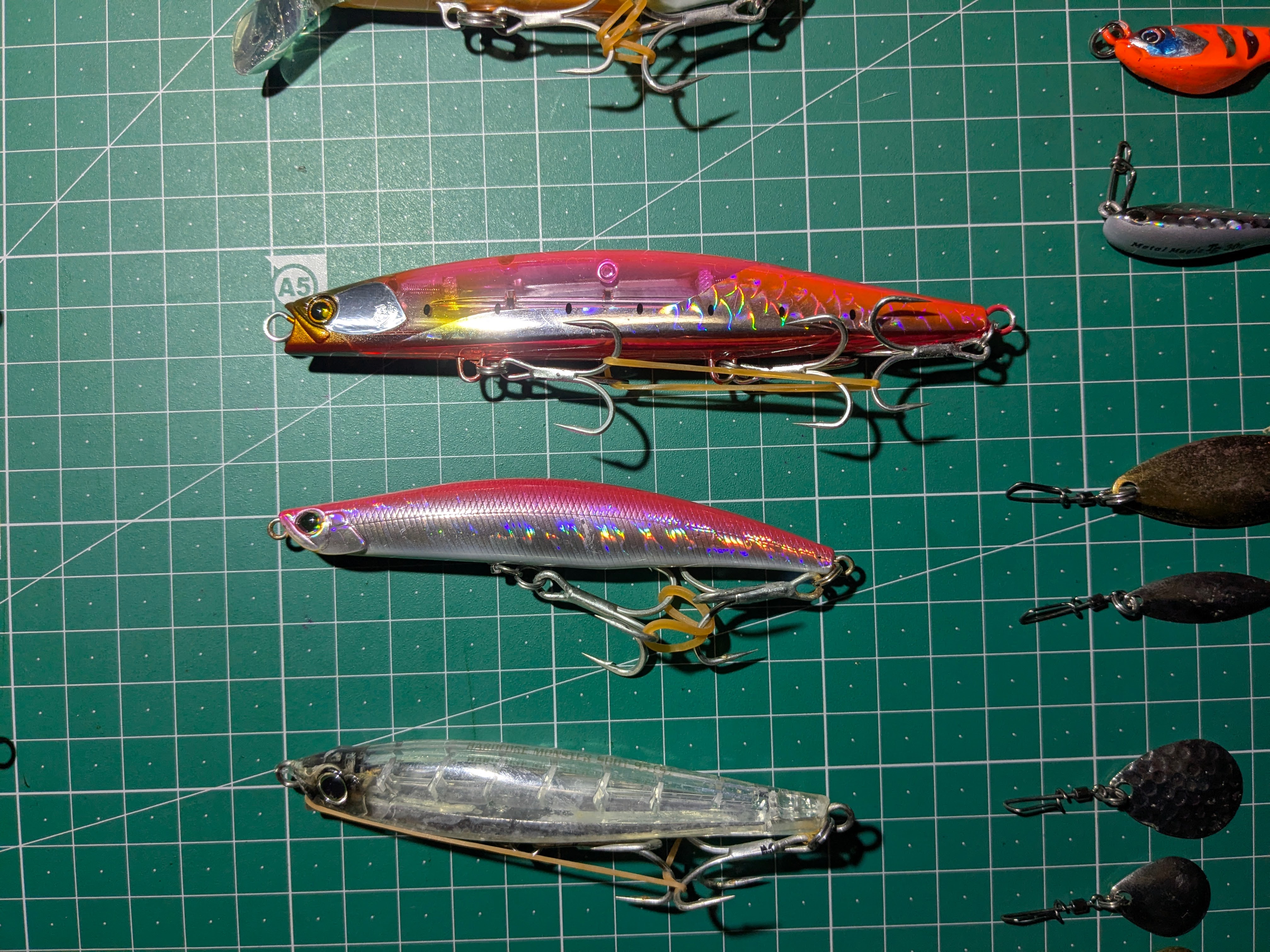 2025年1月11日　浜名湖沖ブリトップ　使えそうなショアプラグ