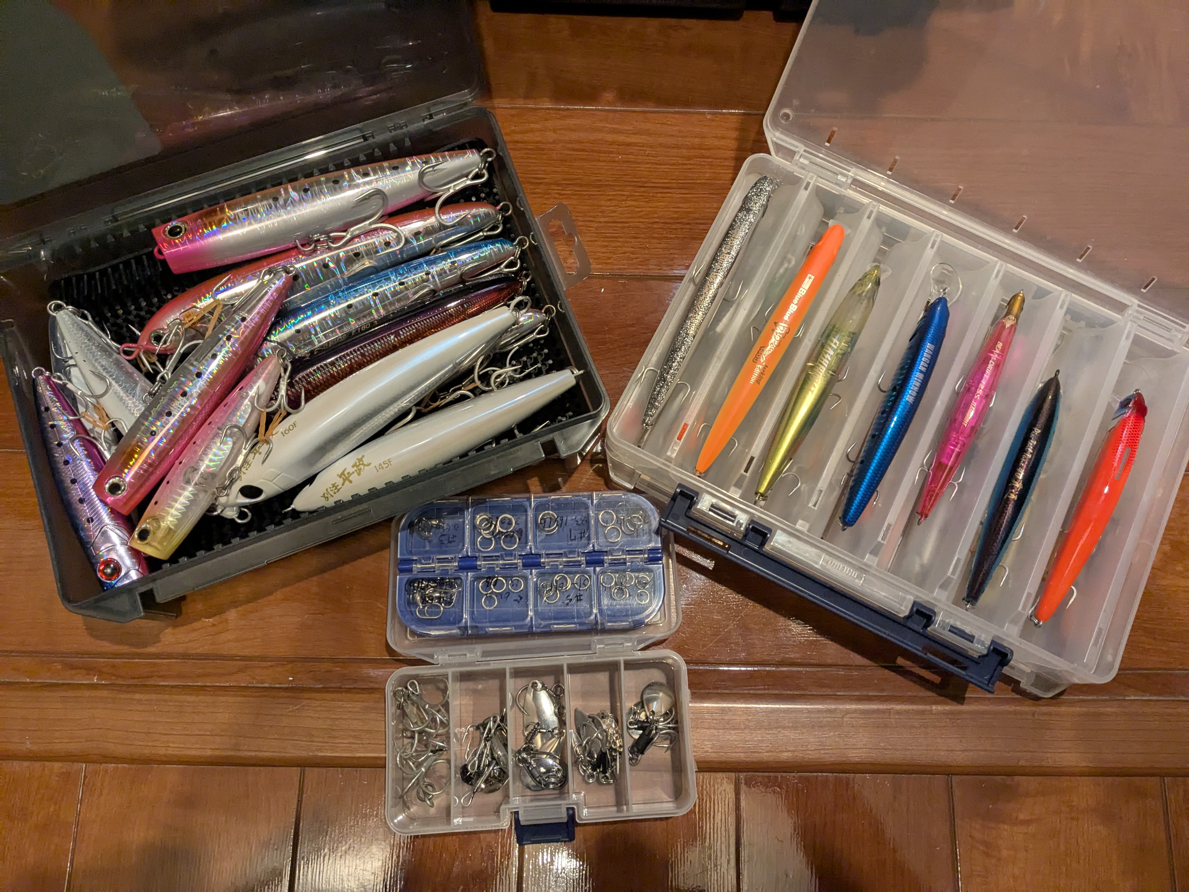 2025年1月11日　浜名湖沖ブリトップ　ルアー・金具一式