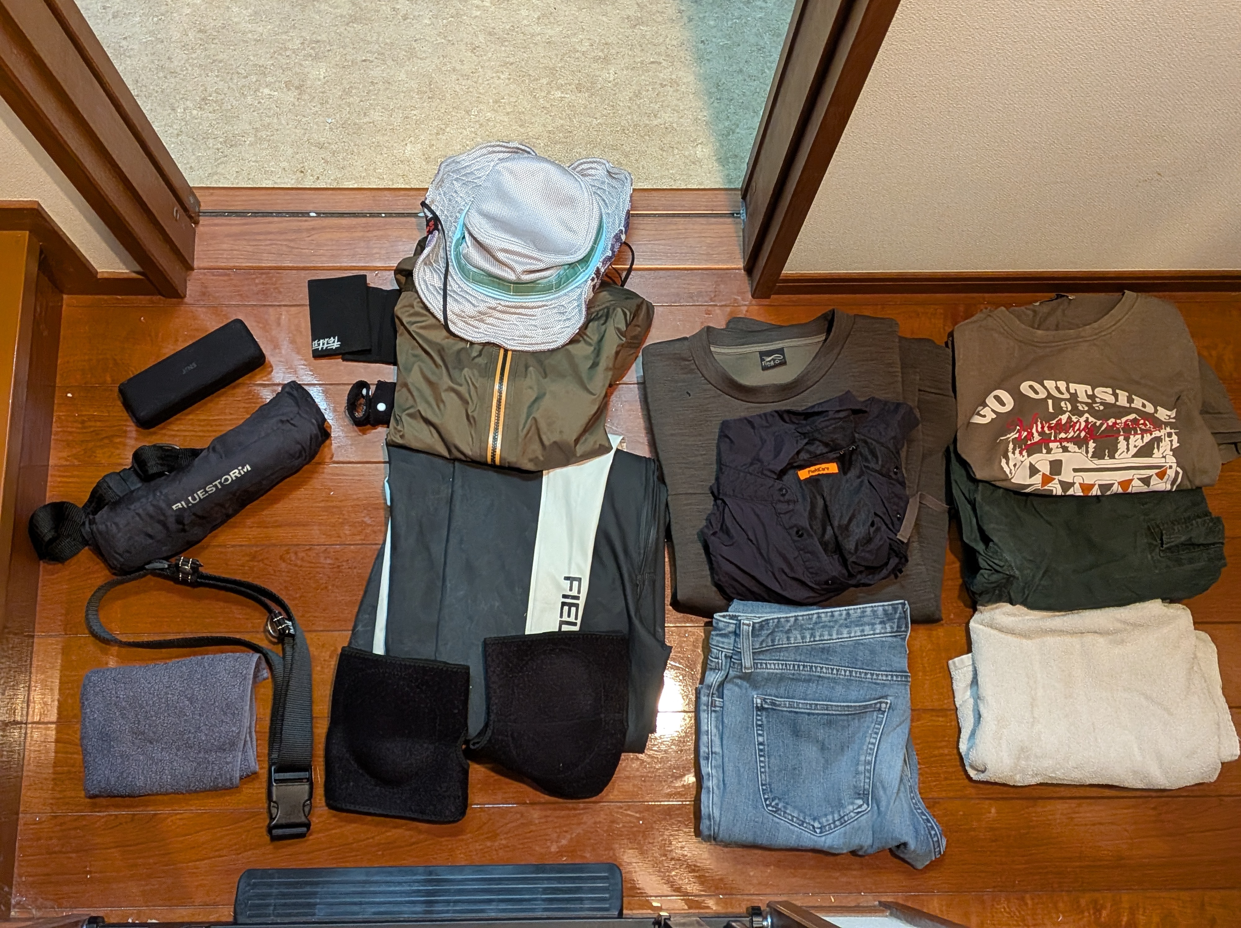 2025年11月3日　平塚沖　コマセキハダ
衣類