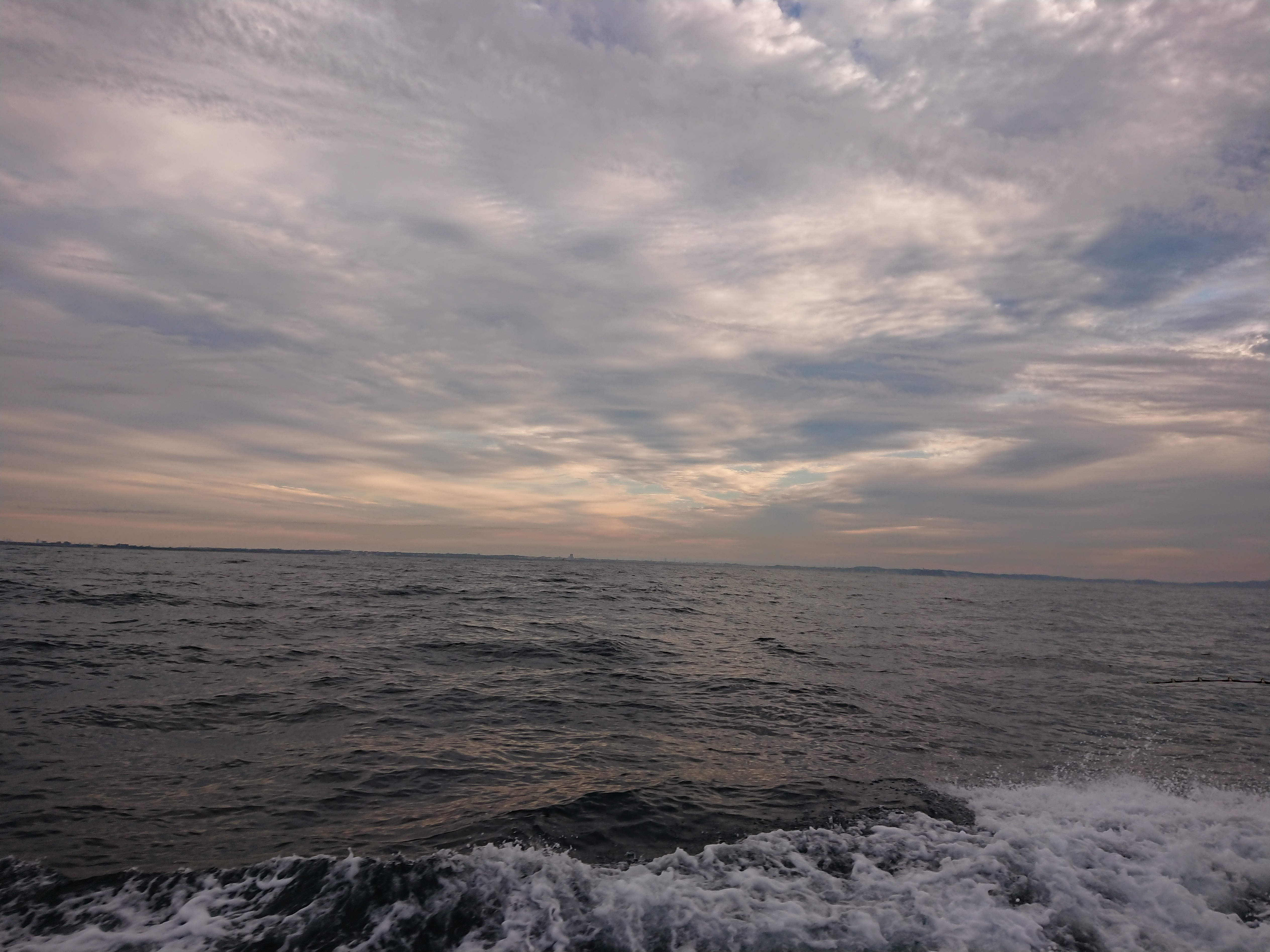 2025年11月3日　平塚沖　コマセキハダ
天候