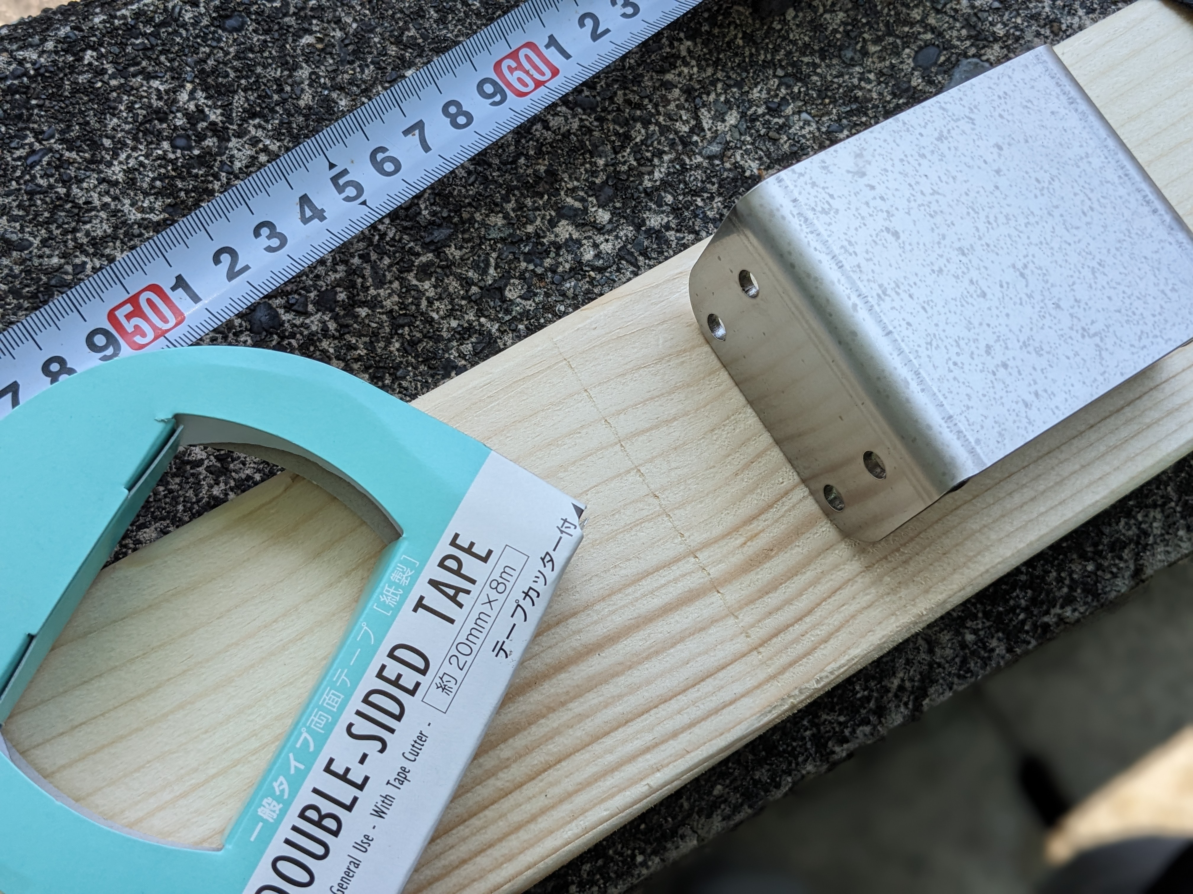 23年12月17日　取付位置をケガキ