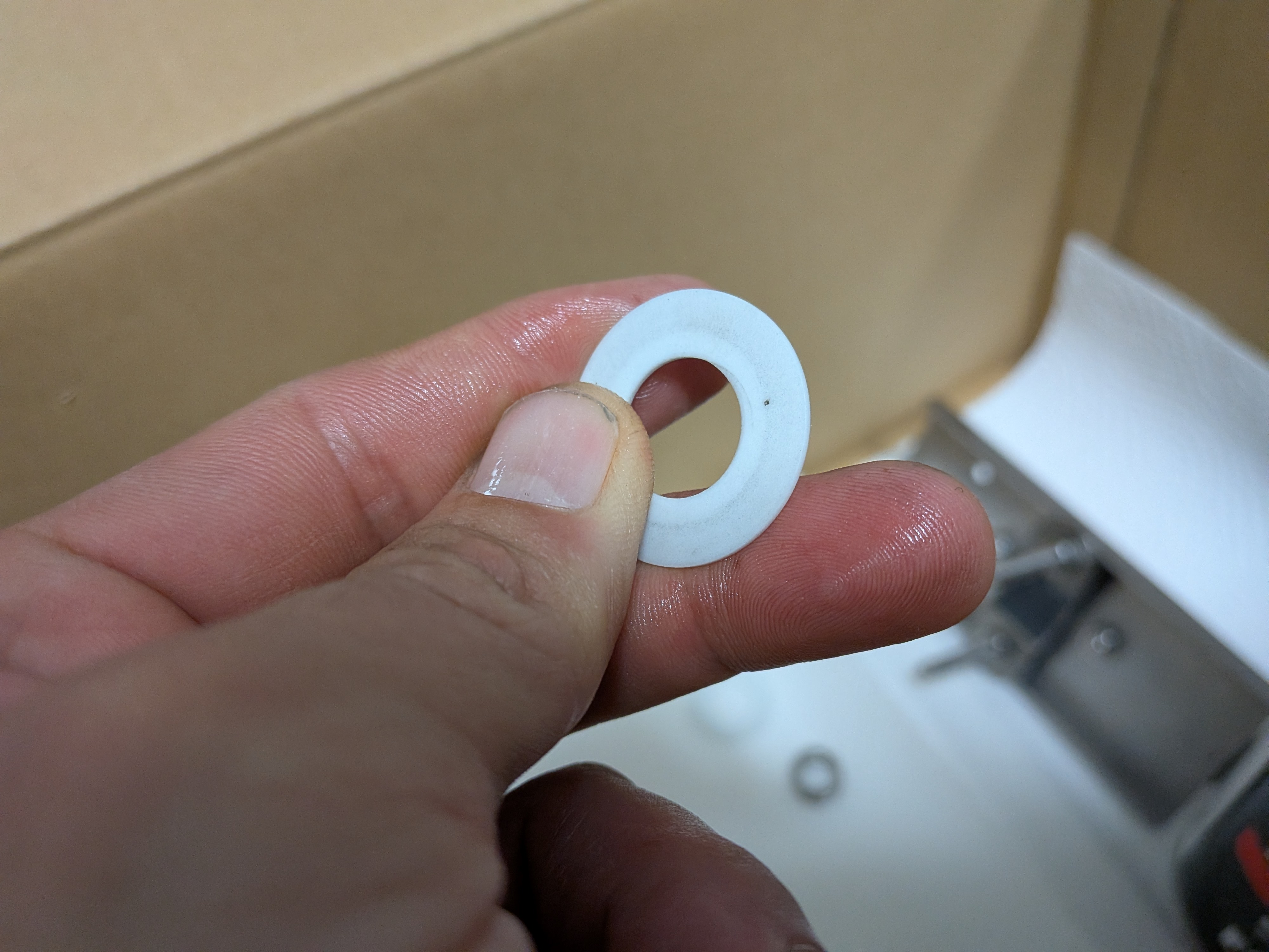 26年1月27日 シリコンスプレーのライナー塗布