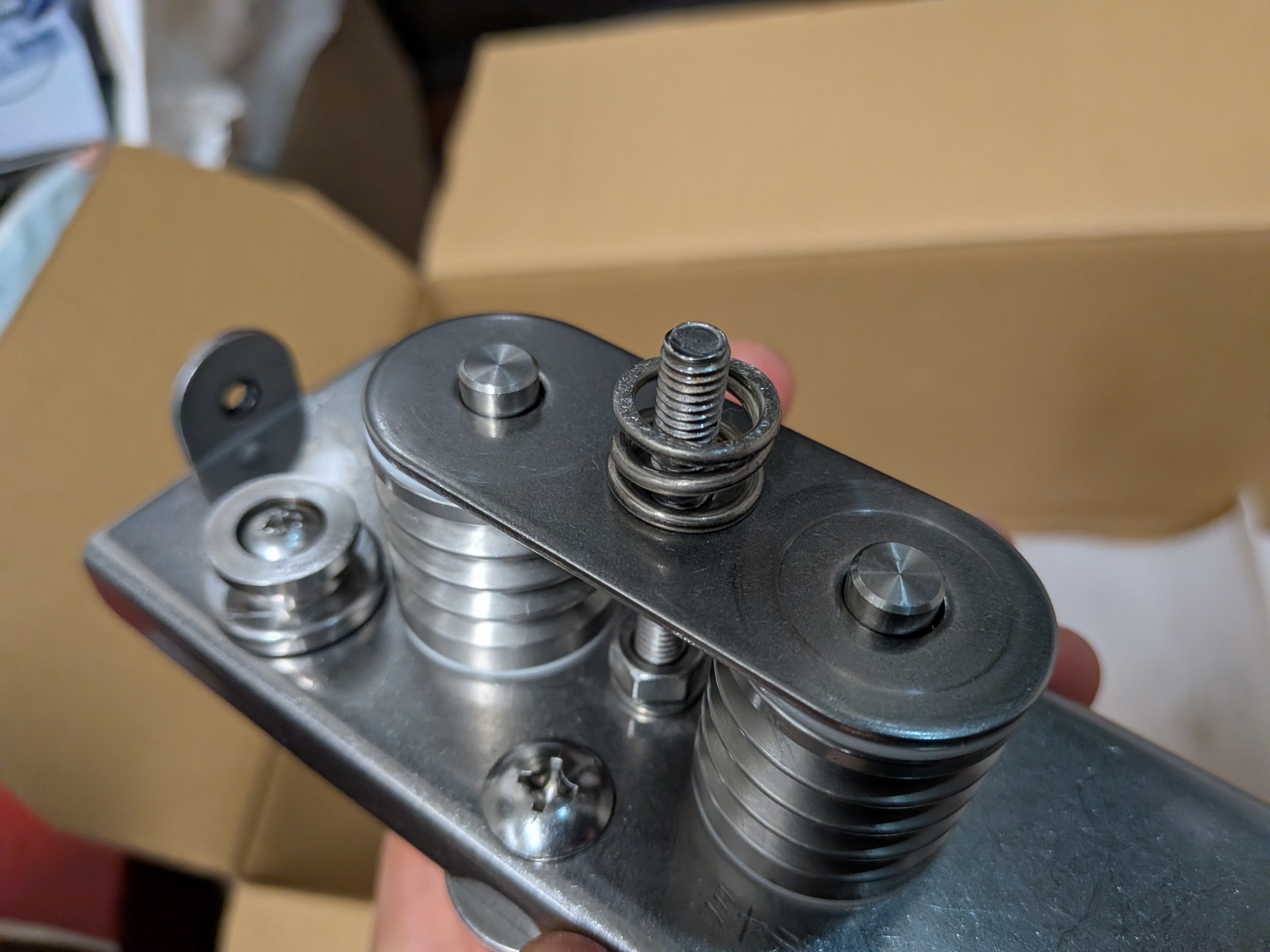 26年1月27日 バネ取付