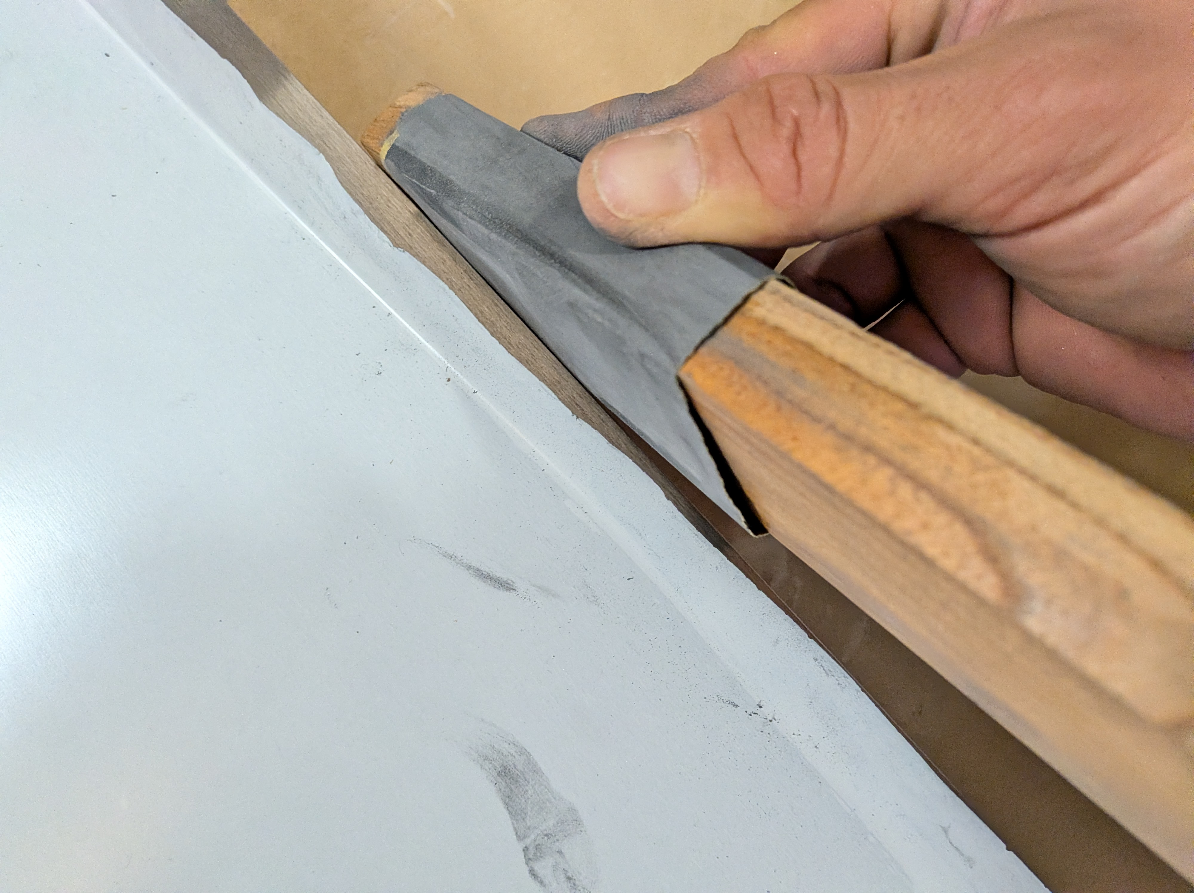 26年2月6日　600番紙ヤスリで仕上げ