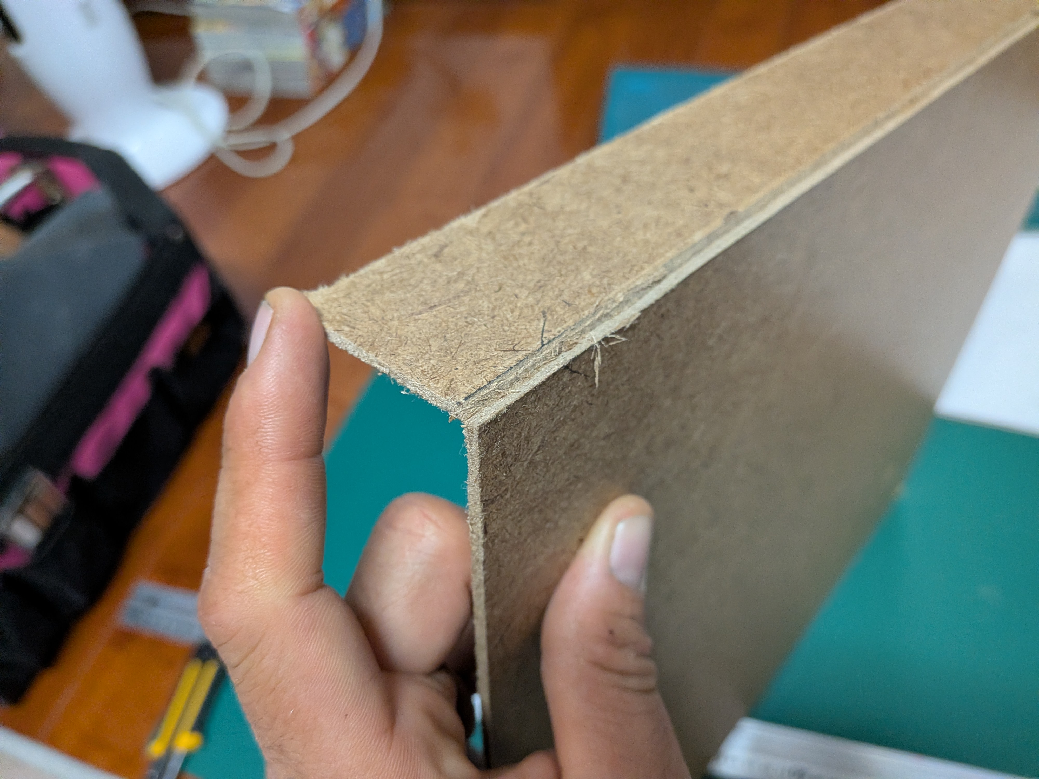 26年2月6日　MDF材をあらかた切ったら折り込む