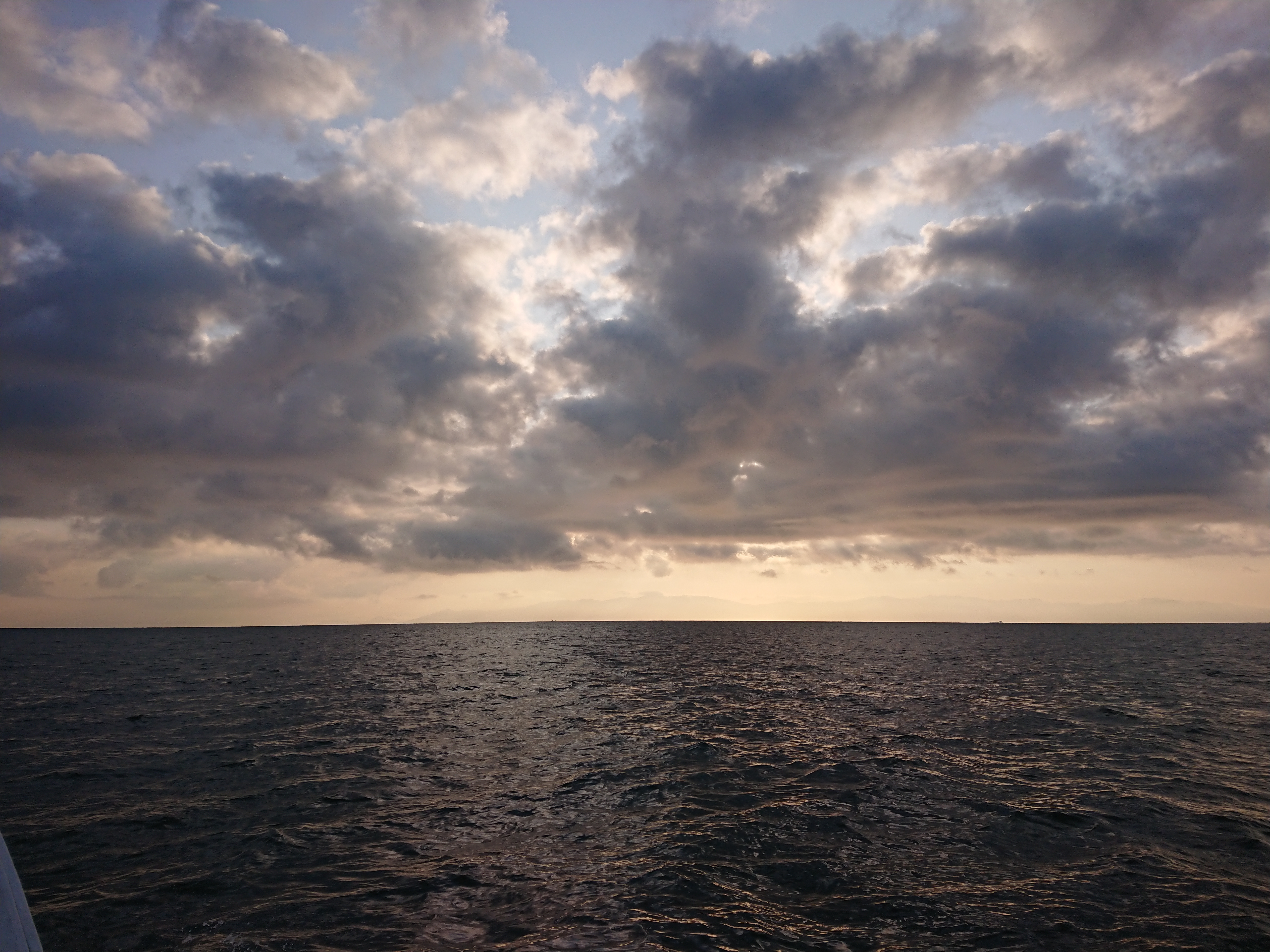 2026年3月28日　焼津海上の天候は曇りのち晴れ