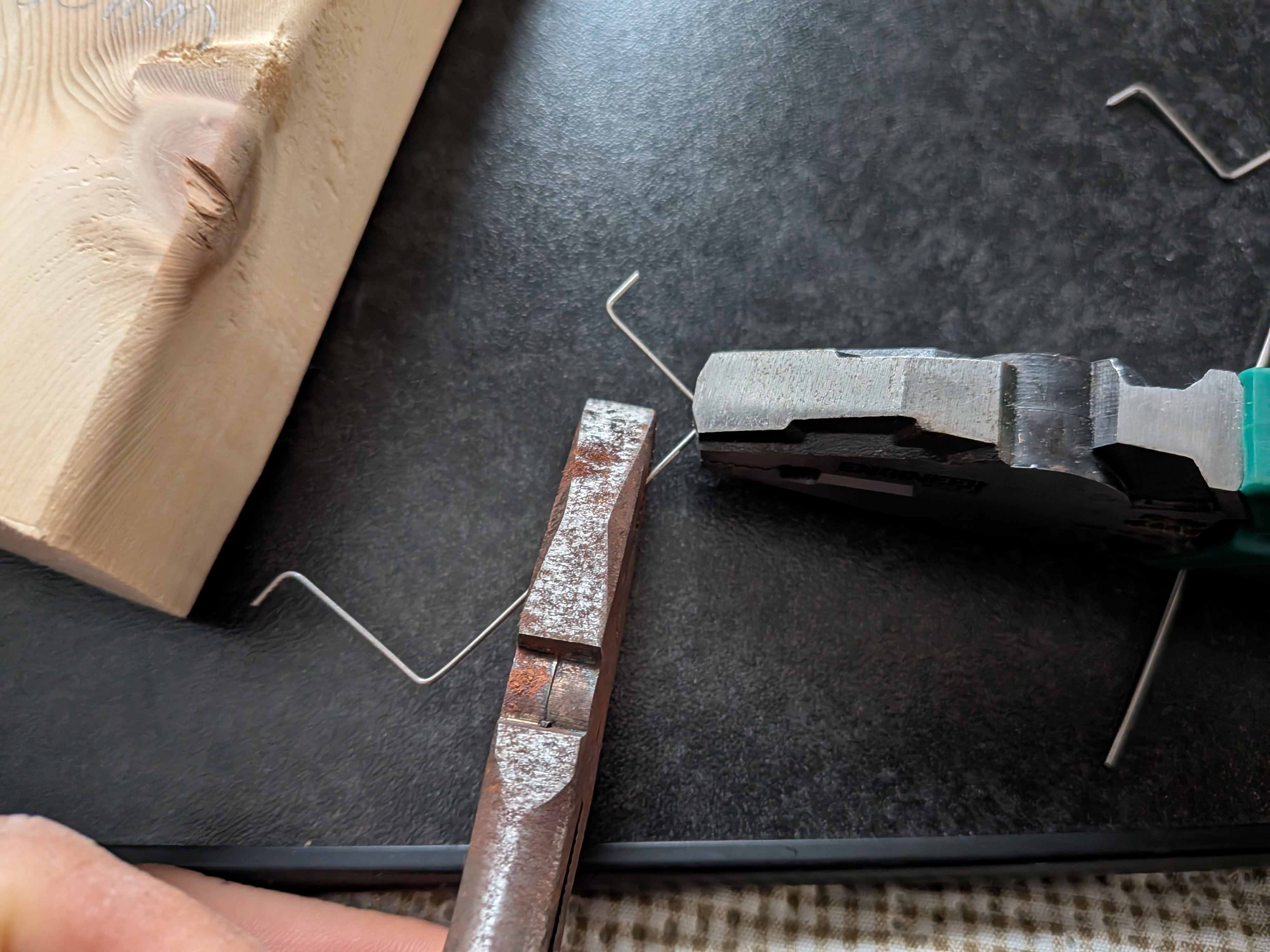 2026年3月18日　ワイヤーの歪み修正