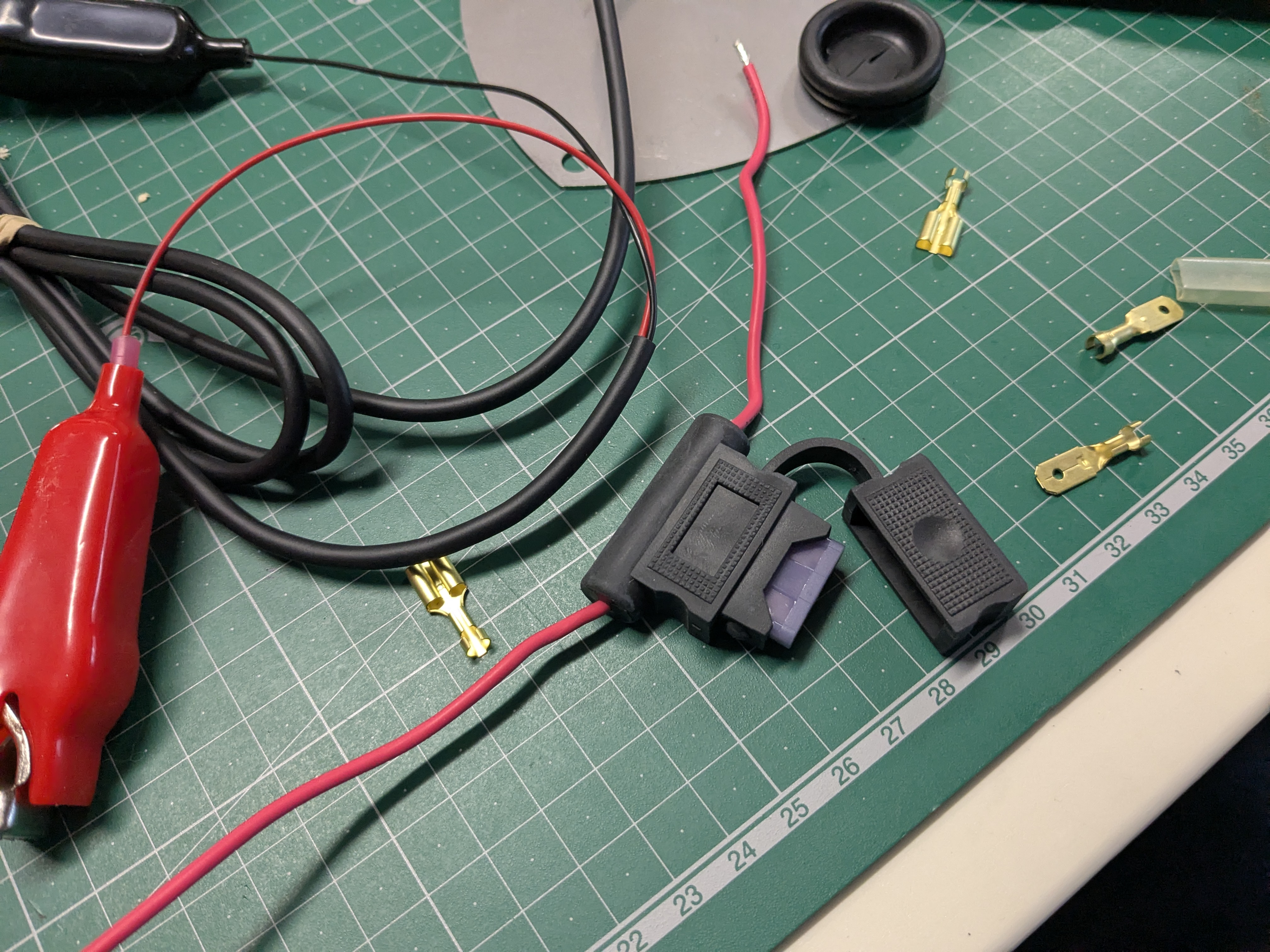 25年5月25日　付属品の純正ヒューズ