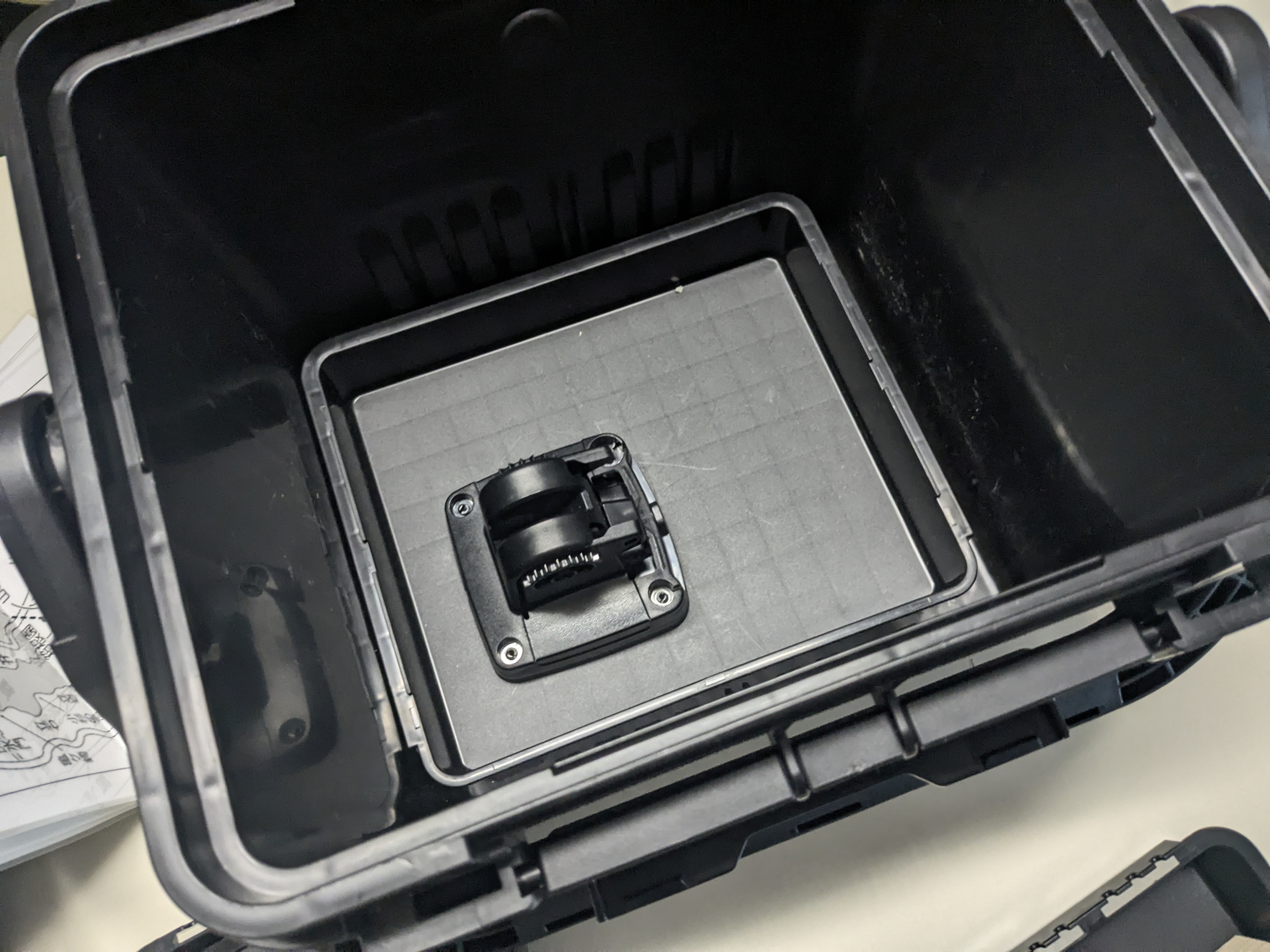 25年5月25日　収納方法　中トレーを収納