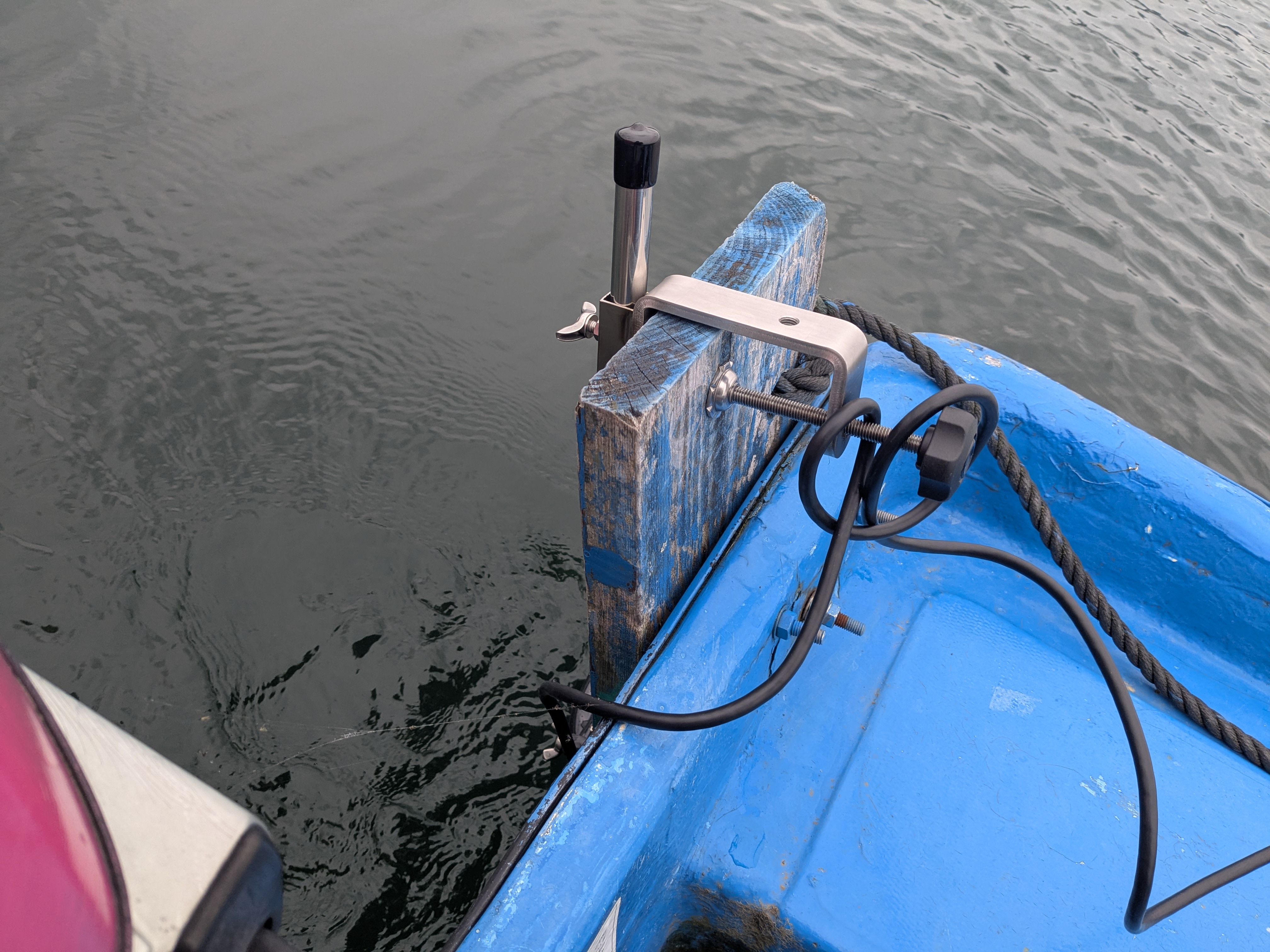 25年5月25日　振動子の取り付け