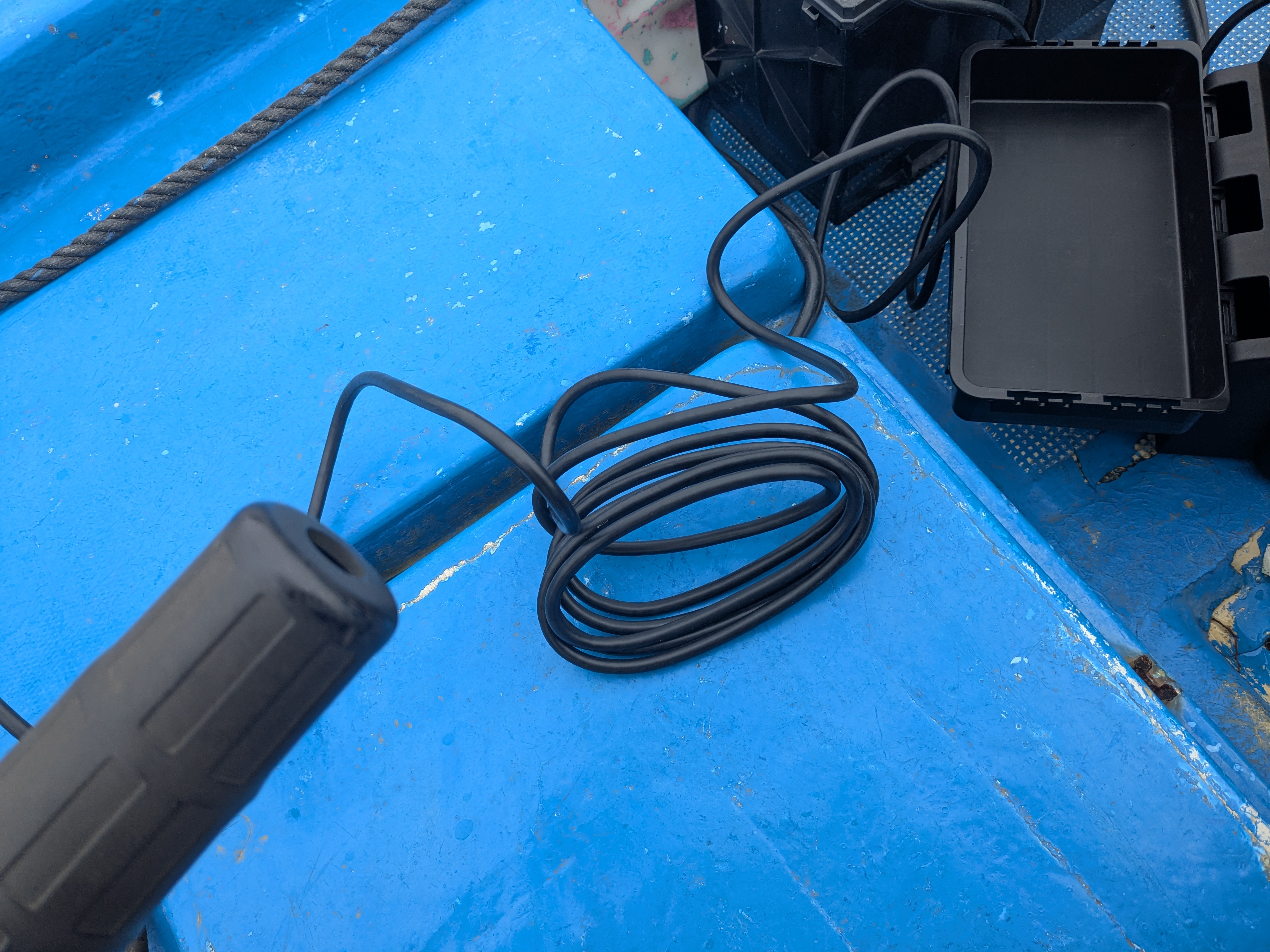 25年5月25日　振動子ケーブルの余り