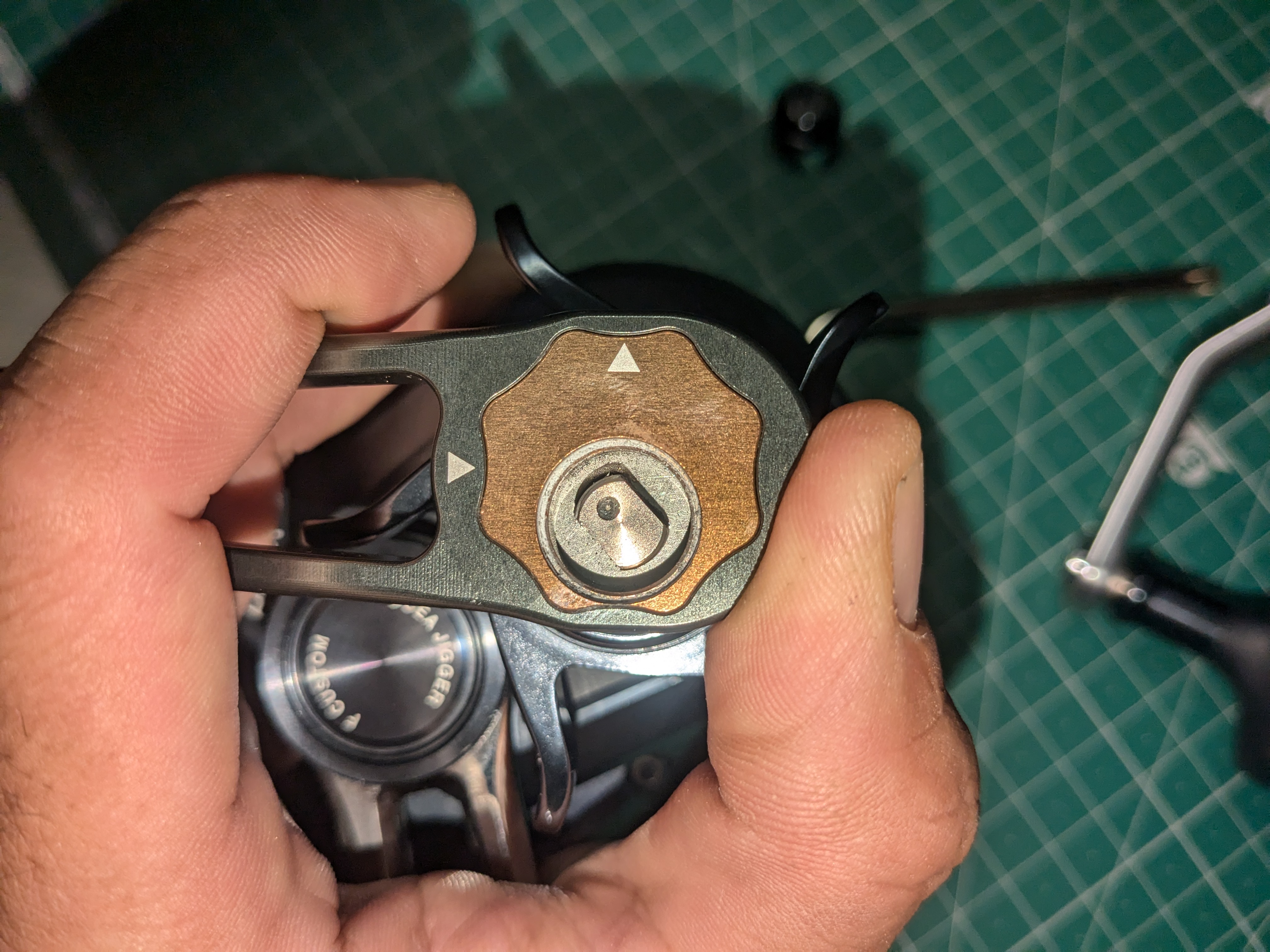 25年2月2日　トルクスレンチ使って取り外し