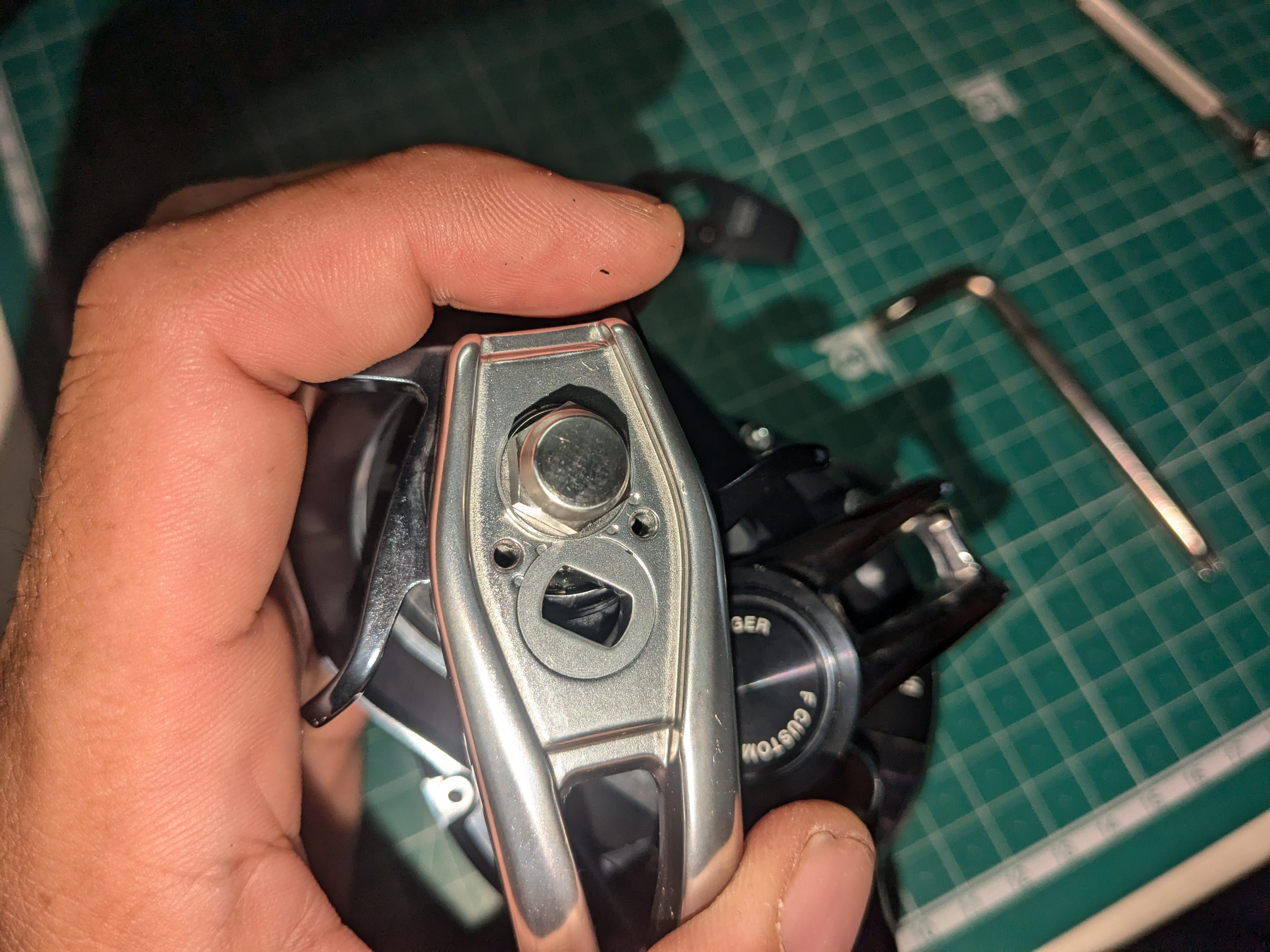 25年2月2日　オシアジガー純正品取付