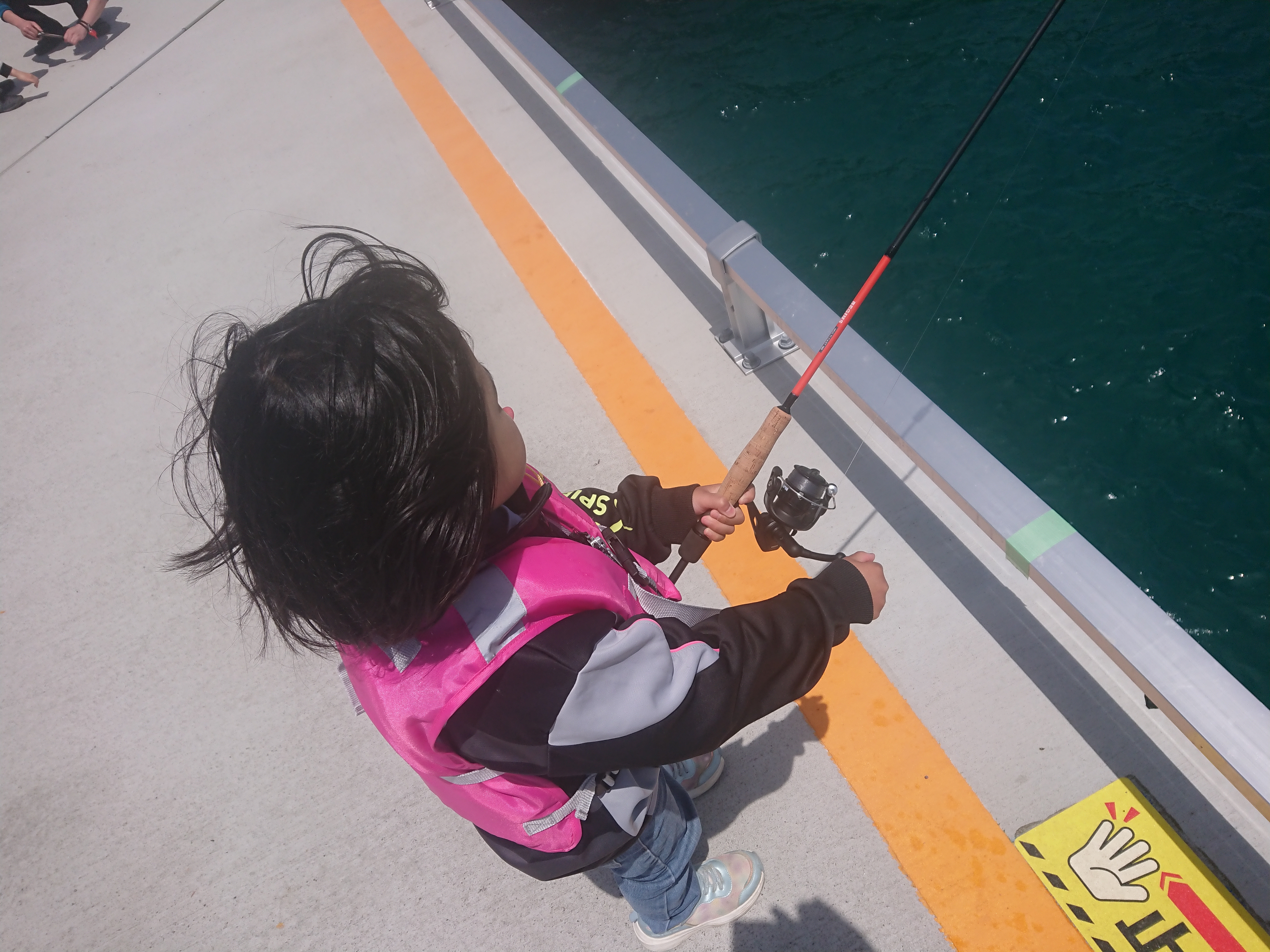 26年5月24日　もくもくと釣りをする6歳児
